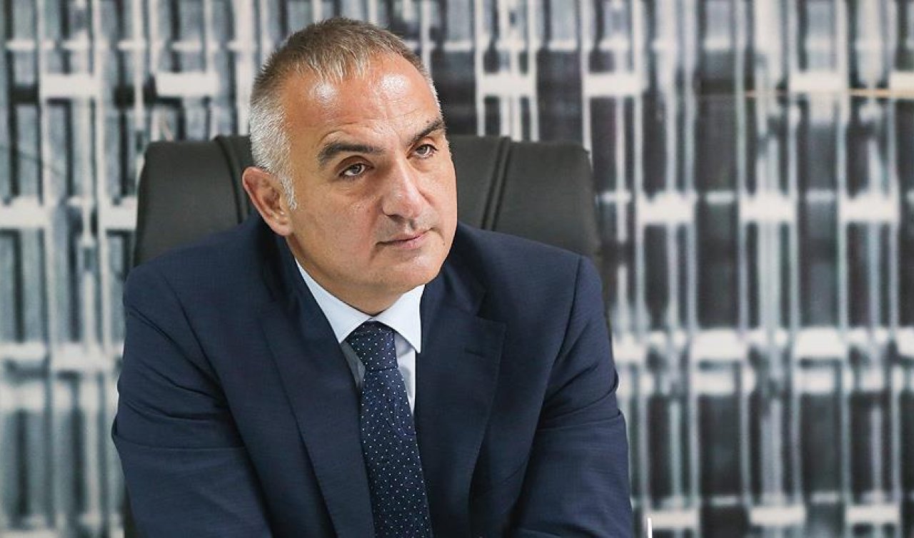 Bakan Ersoy: 54.3 milyar dolar toplam gelirle 2023 turizmde rekor yıl oldu