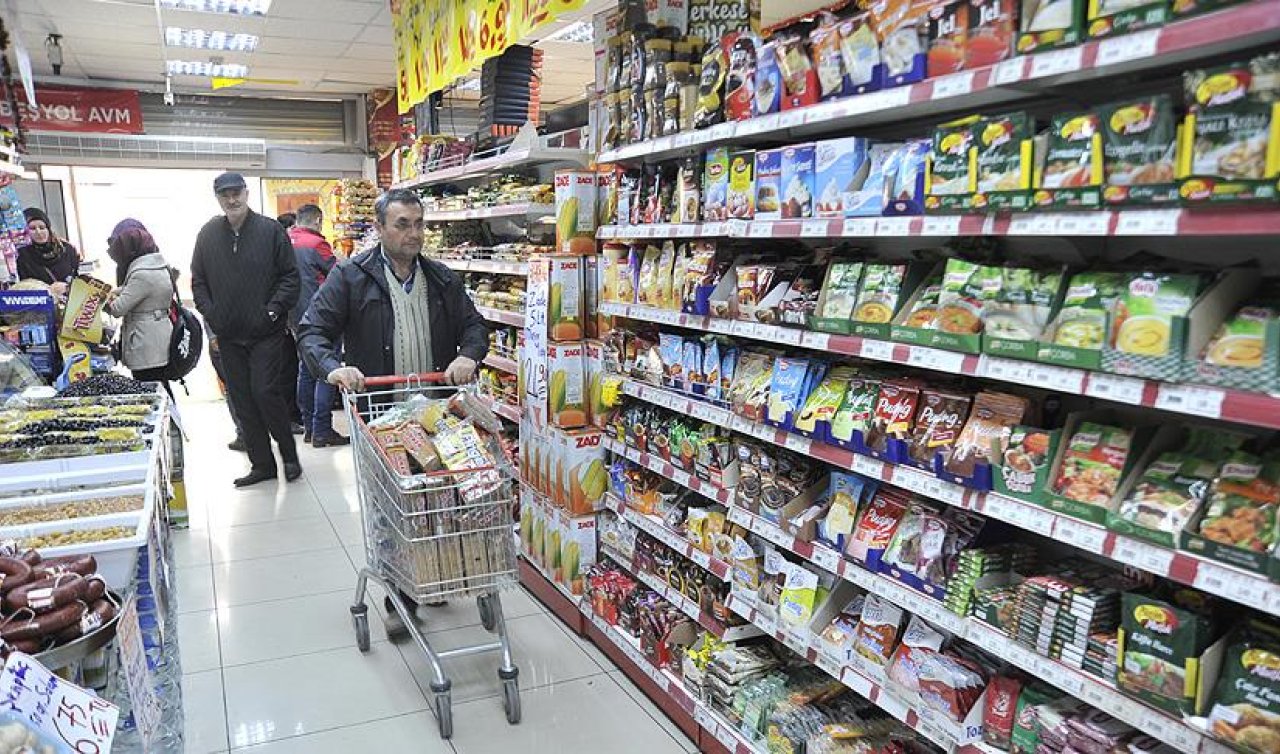 Sofralarınızdaki berekete ortak olan bu markette indirim yağdı! 5 LT Ayçiçek Yağı 199.95 TL, 5 KG Toz şeker 139.95 TL...