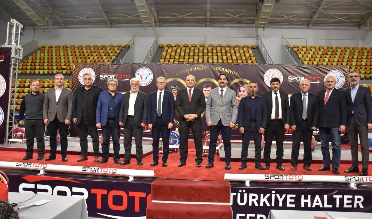 Ferdi halterde açılış seremonisi yapıldı