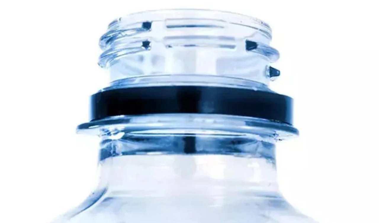 Şaşırmamak elde değil! Pet şişelerdeki plastik disk bakın ne işe yarıyormuş?