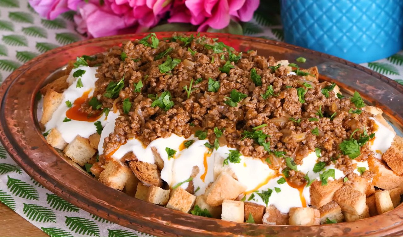  Konya’nın en meşhur lezzetlerinden birisi: Yiyen tadını unutamıyor! İşte Konya Tirit yemeği tarifi ve malzemeleri! 