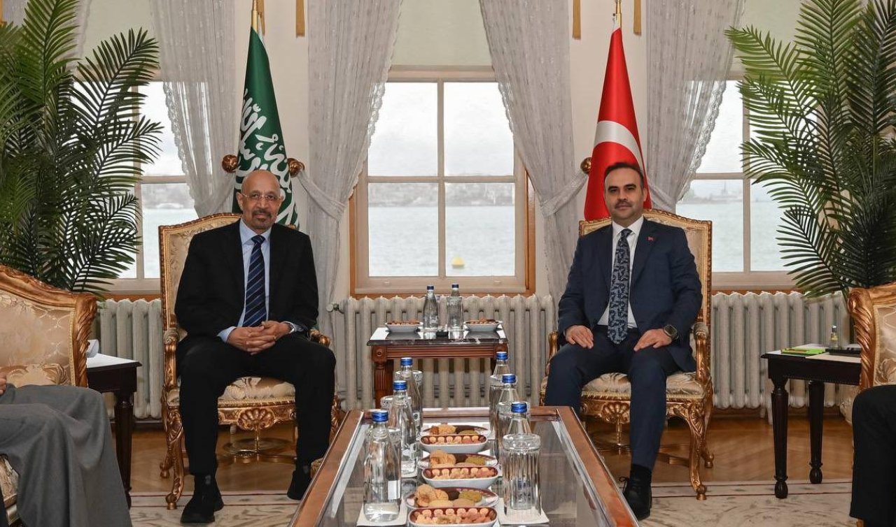 Bakan Kacır Suudi Arabistan Yatırım Bakanı Al-Falih ile görüştü
