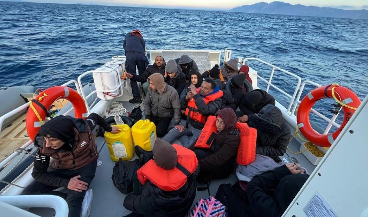 Muğla açıklarında 25 düzensiz göçmen kurtarıldı