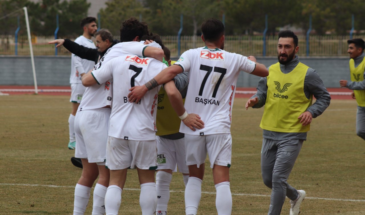 1922 Konyaspor yükselişe geçti