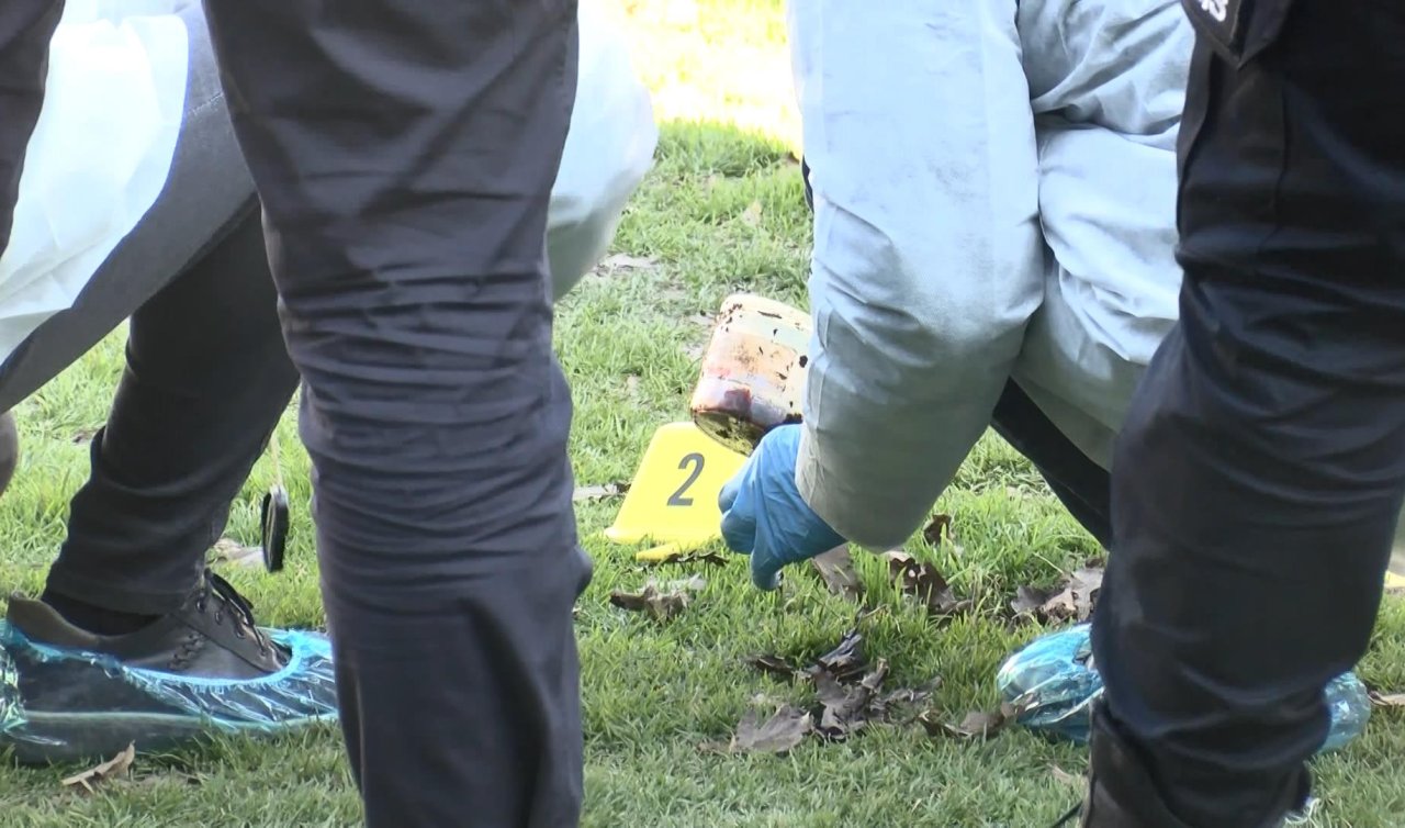 Liseliler kutu içerisinde 3 aylık cenin buldu 
