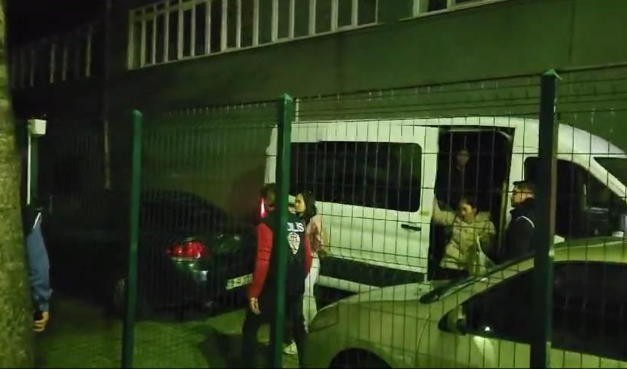  Ruhsatsız merkezde çalışan Taylandlı 8 kadın ile 4 işletmeciye gözaltı