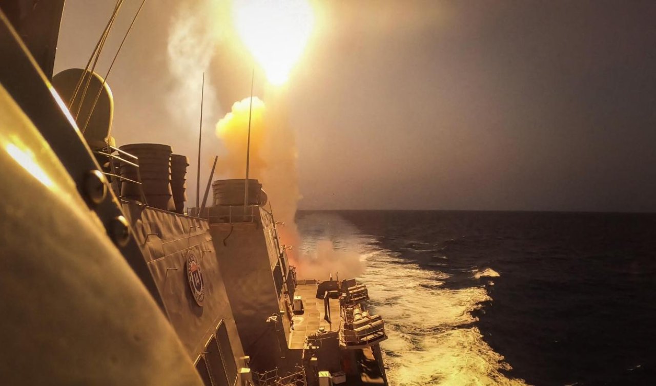 Yemen’deki Husiler Amerikan petrol tankerini ve savaş gemilerini hedef aldı