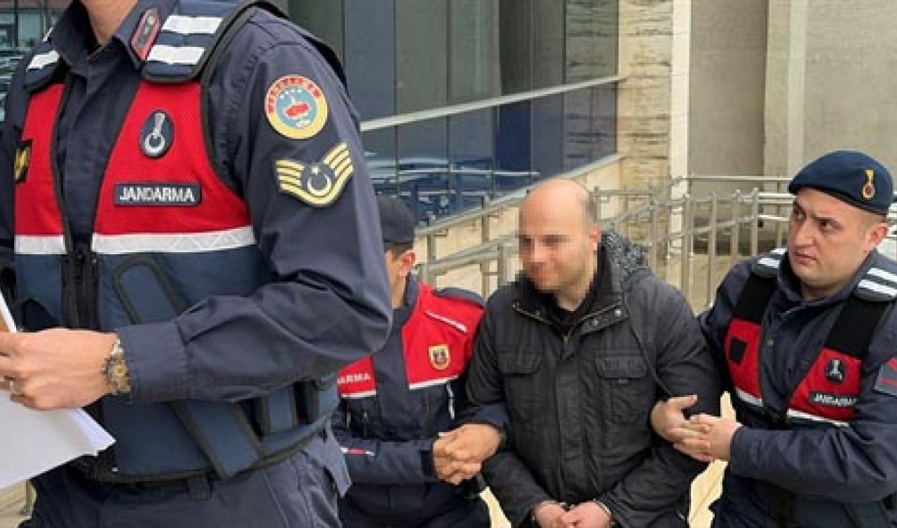 Polislere direnip başörtülü kadına hakaret etmişti! O müdür yardımcısı açığa alındı