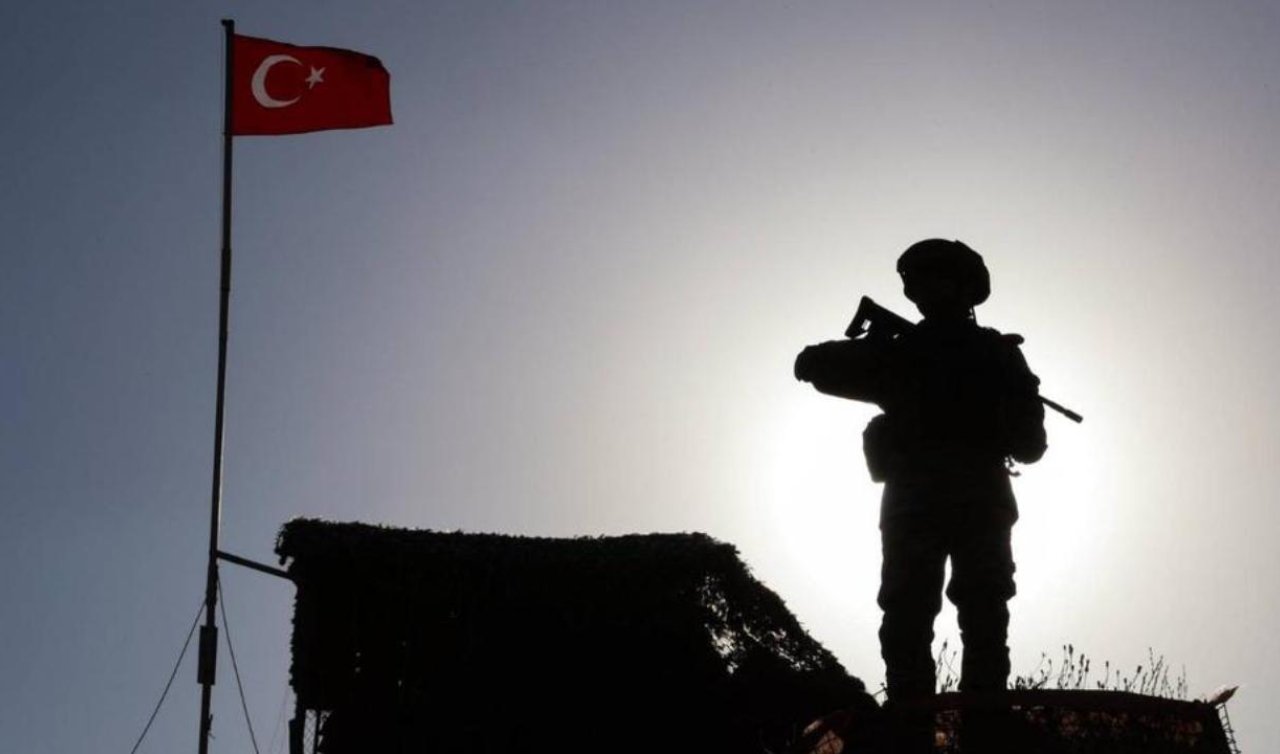 Yurt dışına kaçmaya çalışan 2’si terör örgütü mensubu 4 kişi yakalandı