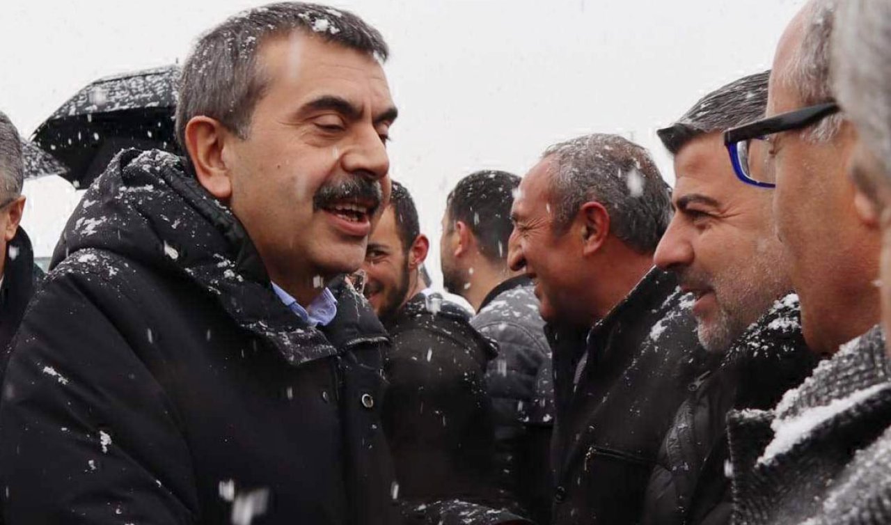 Bakan Tekin: Bütün dünya Türkiye tökezlesin diye bekliyor