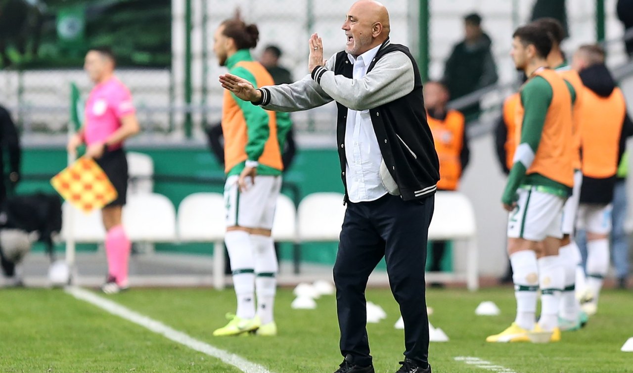 Adana Demirspor Teknik Direktörü Hikmet Karaman: “Hakemler nasıl değerlendiriyor bilmiyorum”