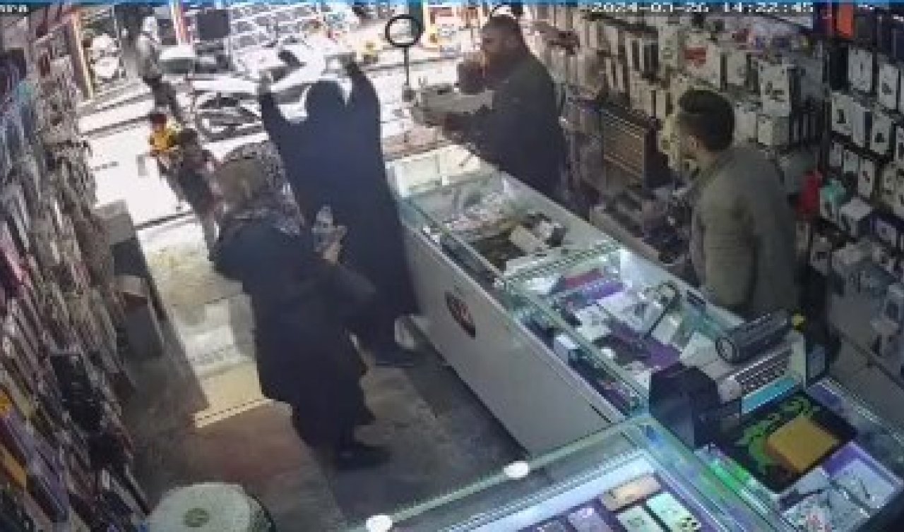 Telefoncuda kılıf iadesi tartışması: Kadın darp edildi