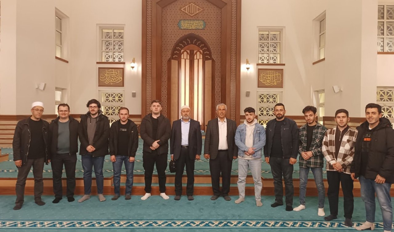 Konya’da üniversite öğrencileri müftülüğün verdiği iftar yemeğinde buluştu! 
