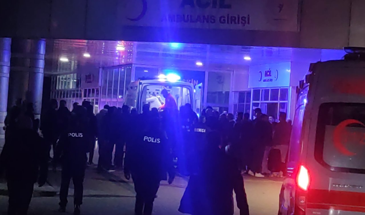Otomobil ile kamyonet çarpıştı: 2 ölü 5 yaralı