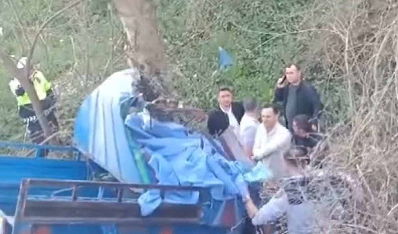 Trafik kazası can aldı! Baba ve oğlu öldü