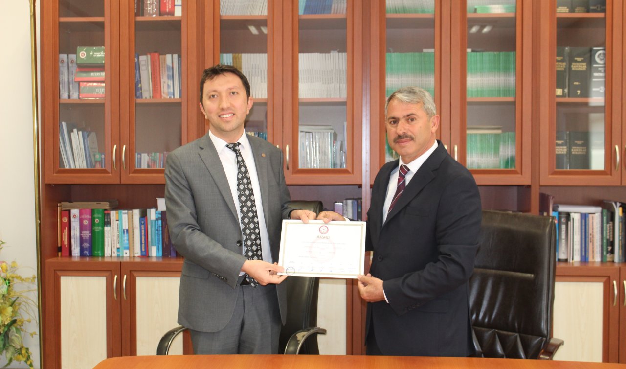 Yunak Belediye Başkanı Günaltay mazbatasını aldı
