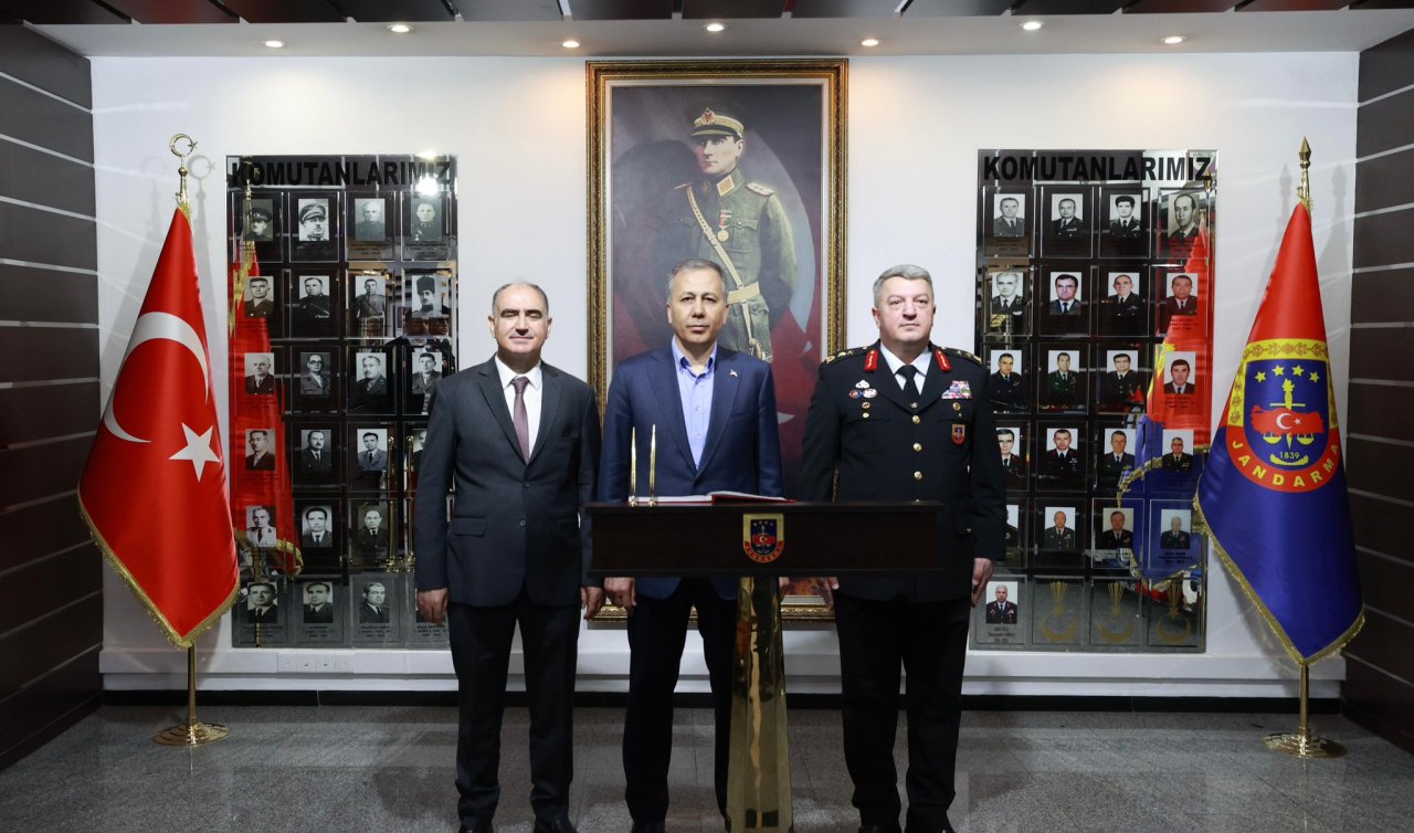 İçişleri Bakanı Yerlikaya Konya Jandarma Komutanlığını ziyaret etti