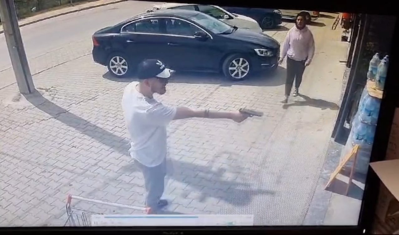 Markette çalışan husumetlisini tabancayla vurdu! 