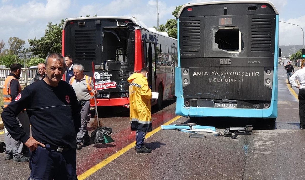 7 araç trafik kazasına karıştı! Kazada 8 kişi yaralandı