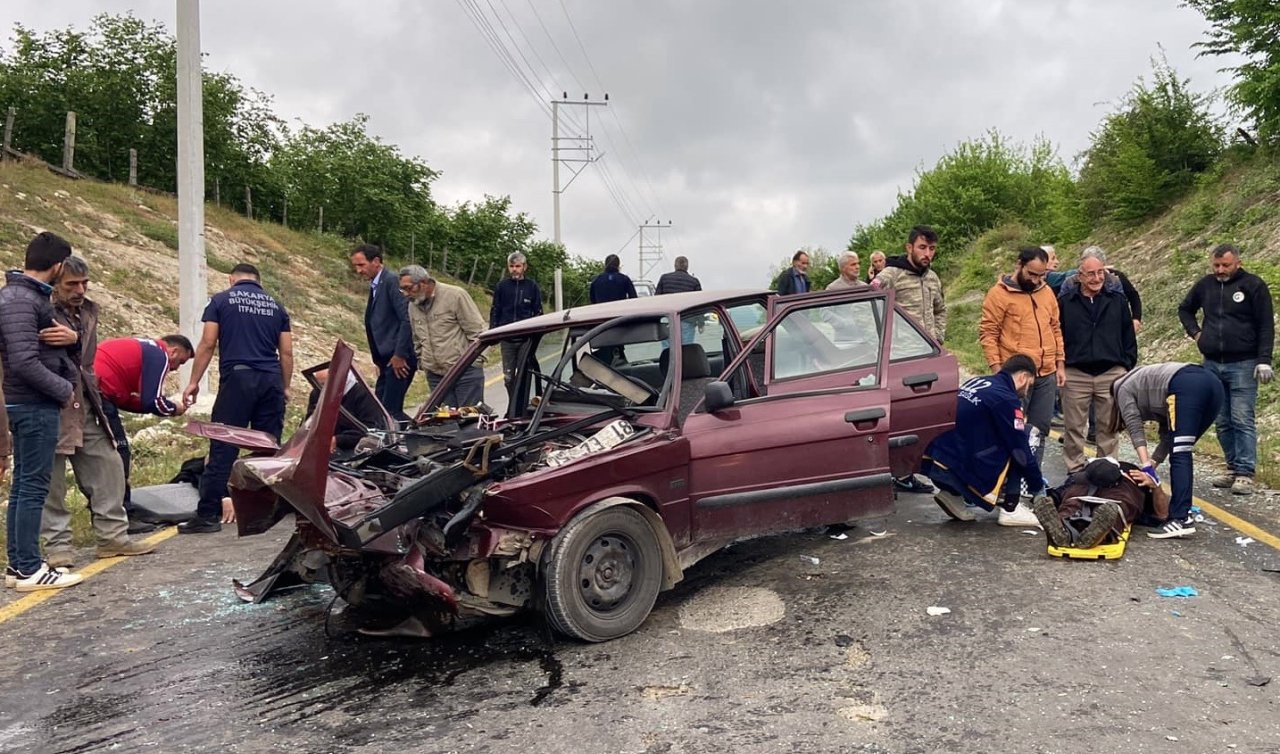 Otomobille hafif ticari araç kafa kafaya çarpıştı: 1 ölü 3 yaralı