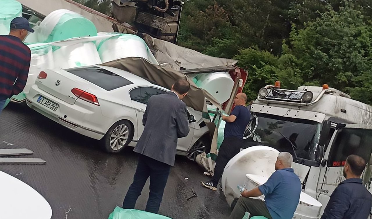 2 TIR ve 5 otomobilin karıştığı zincirleme kazada 2’si ağır 6 kişi yaralandı