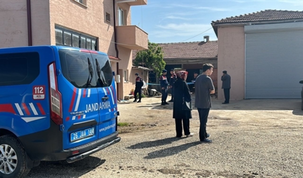  Ahırdaki hayvanların bakımını yapmayan oğlunu öldürdü!