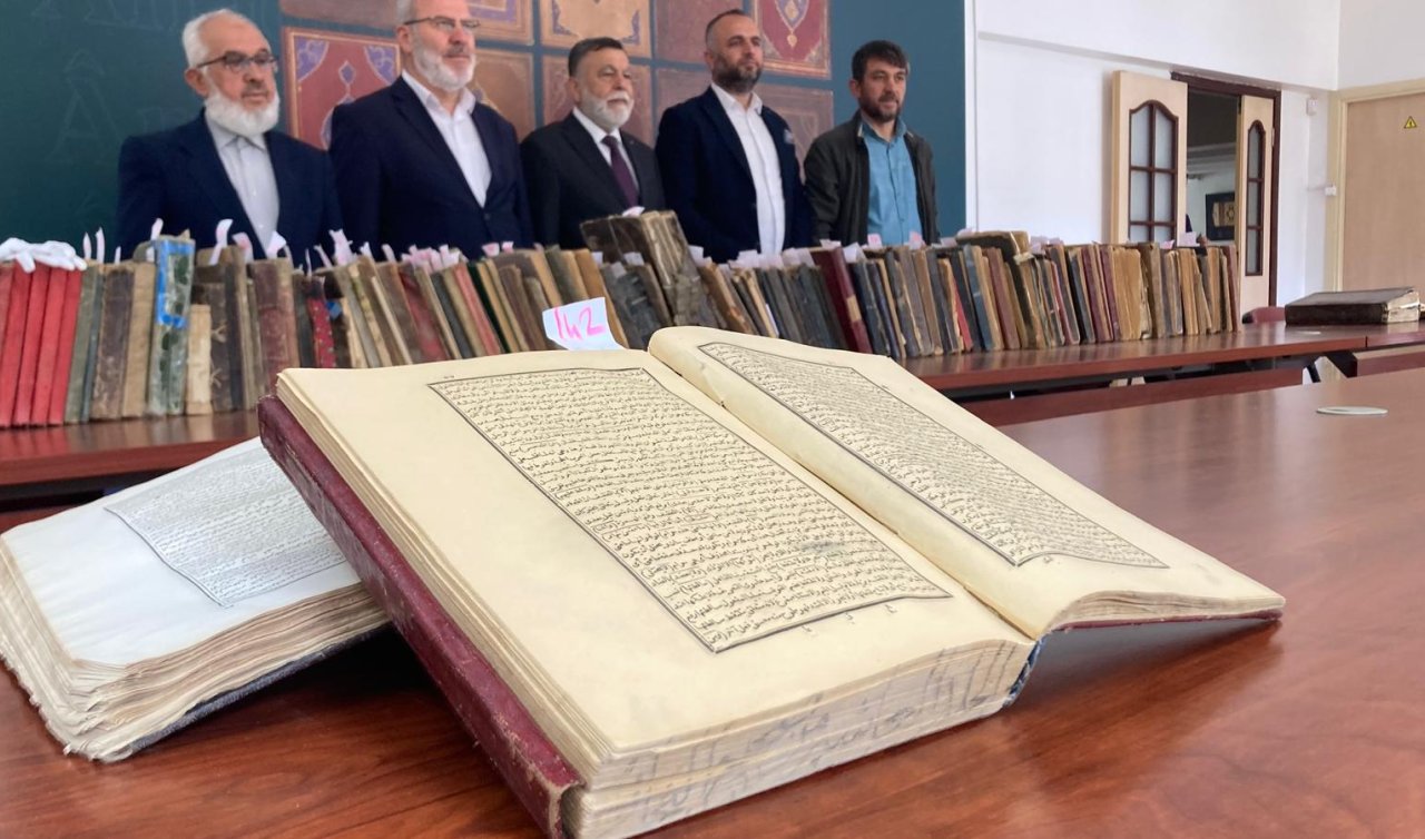 Konya Bölge Yazma Eserler Kütüphanesine 169 tarihi matbu kitap bağışlandı
