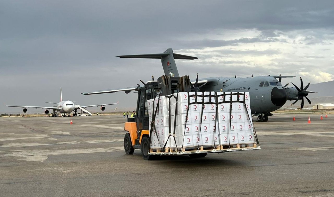  Türkiye’den Afganistan’a 24 tonluk insani yardım