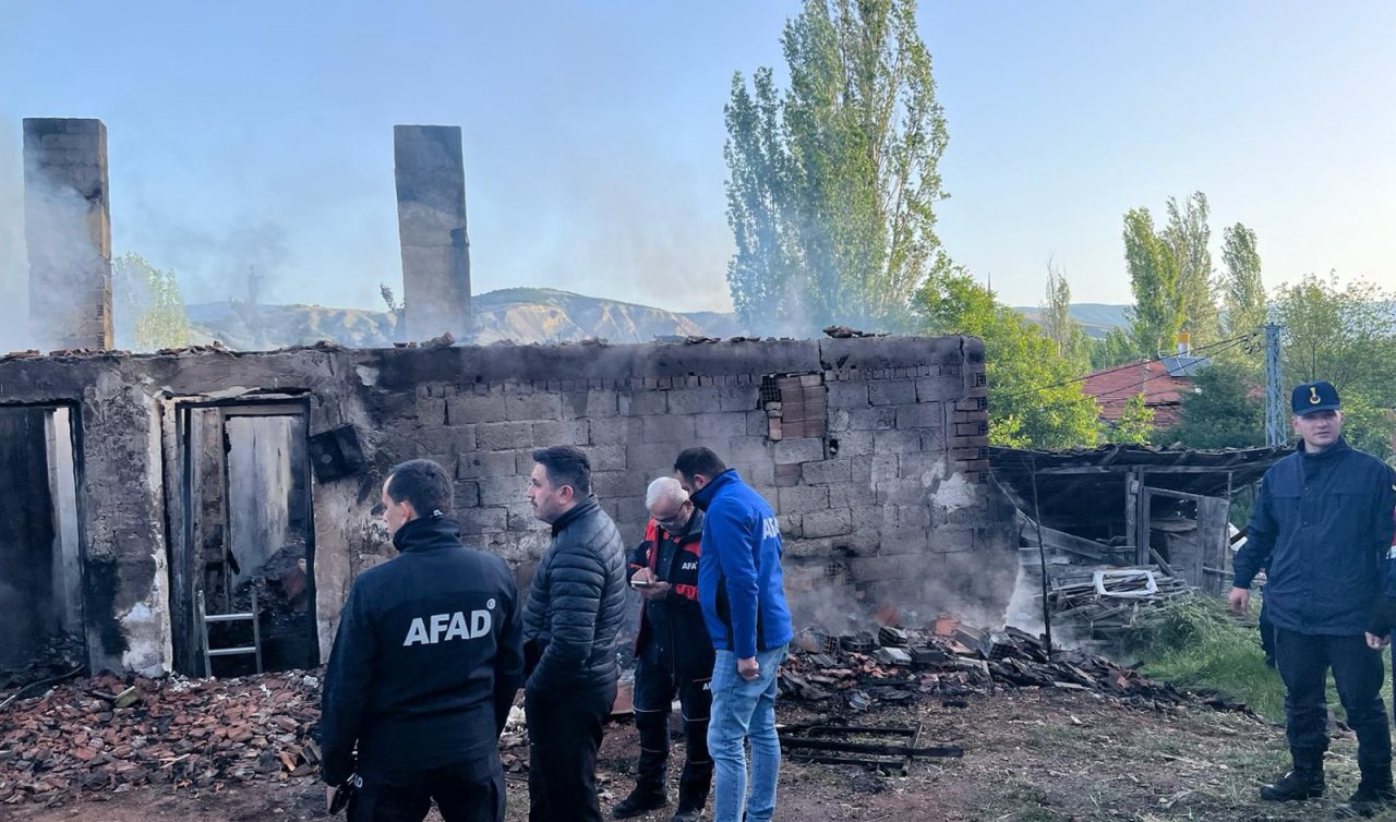 Evde çıkan yangında anne ve kızı hayatını kaybetti