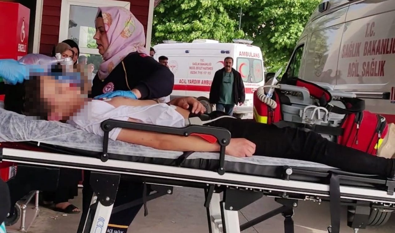  Gençlerin sosyal medyadaki tartışması kanlı bitti: 1 ağır yaralı