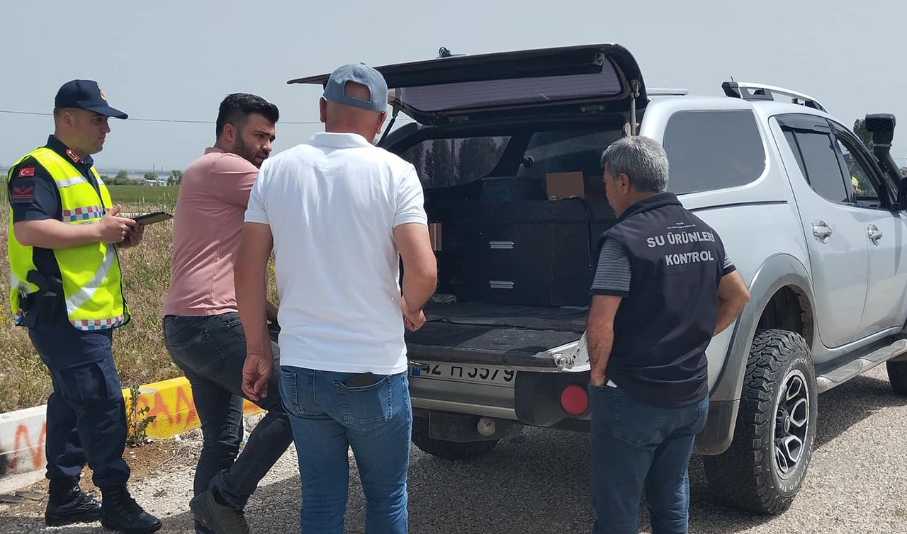 Beyşehir Gölü’nde sıkı denetim! Havadan karadan kontrol ediliyor
