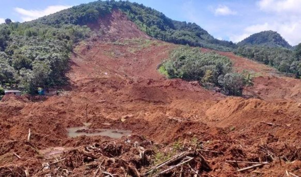 Papua Yeni Gine’de toprak kayması: 100’den fazla kişi toprak altında