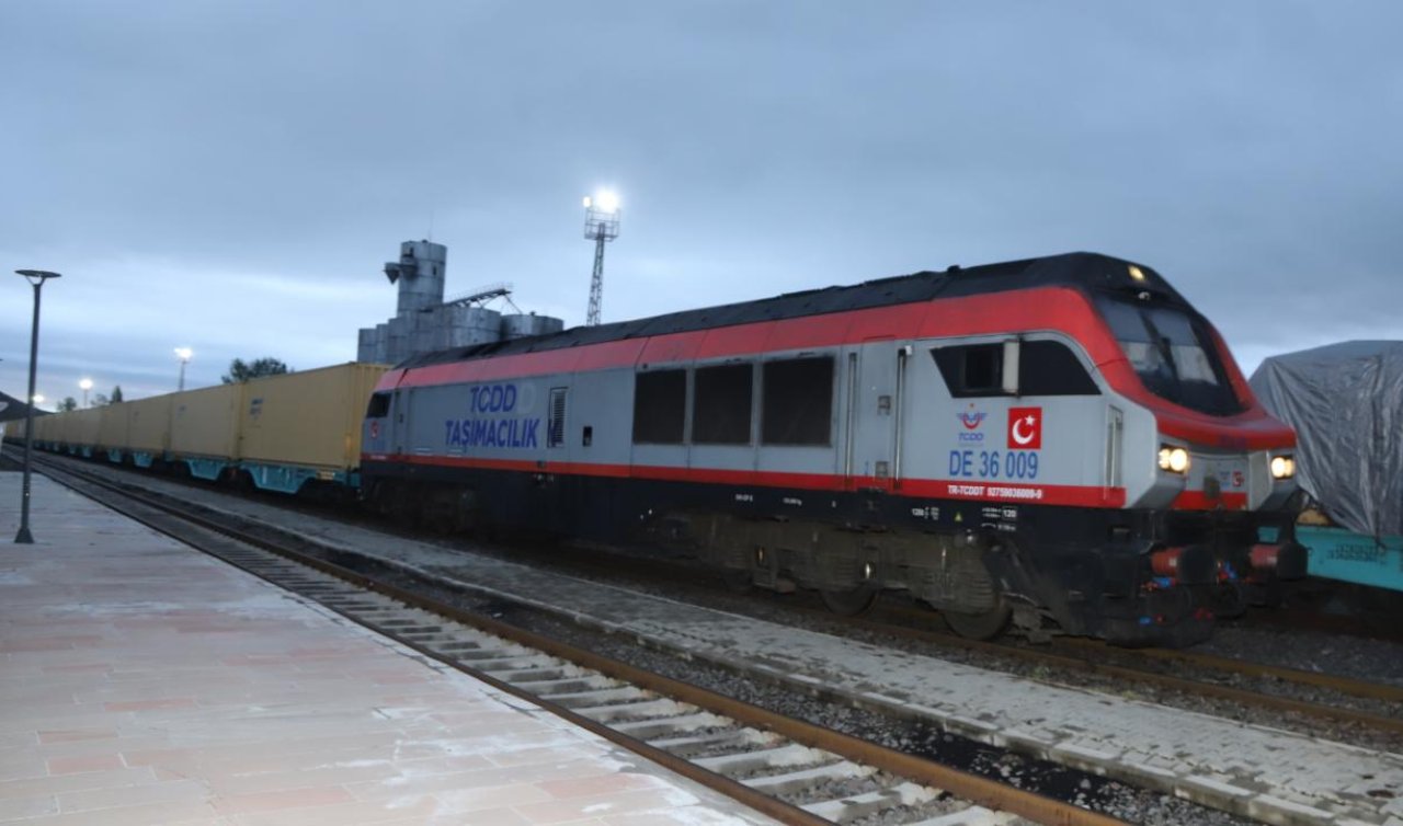 Bakü-Tiflis-Kars Demiryolu’nda yük taşımacılığı yeniden başladı