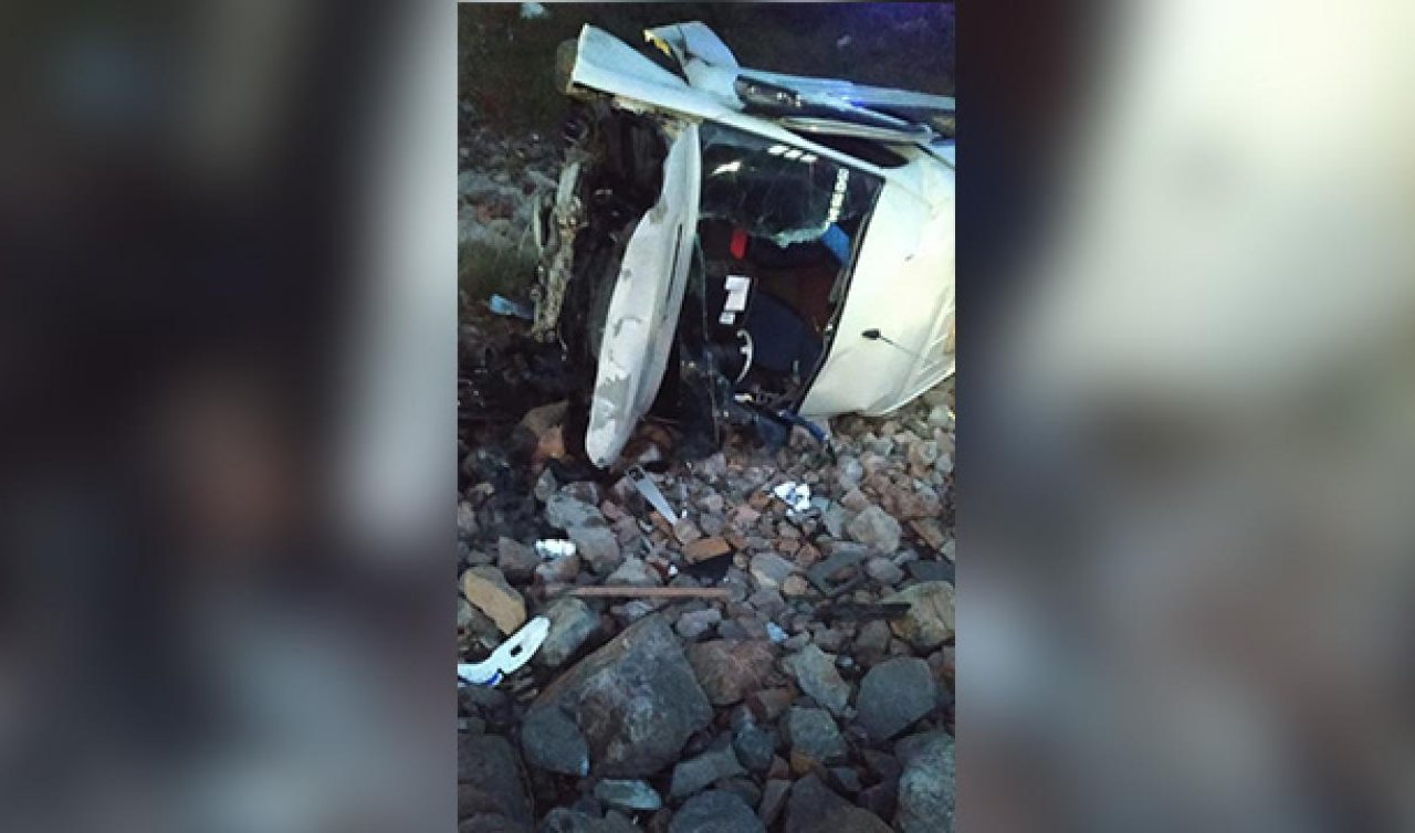  Minibüs şarampole devrildi: 1 ölü 11 yaralı