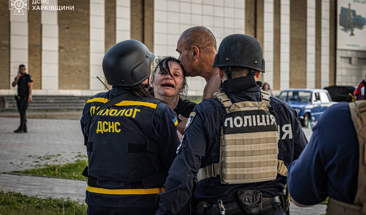  Rusya, Harkiv’de süpermarketi vurdu: 12 ölü  43 yaralı