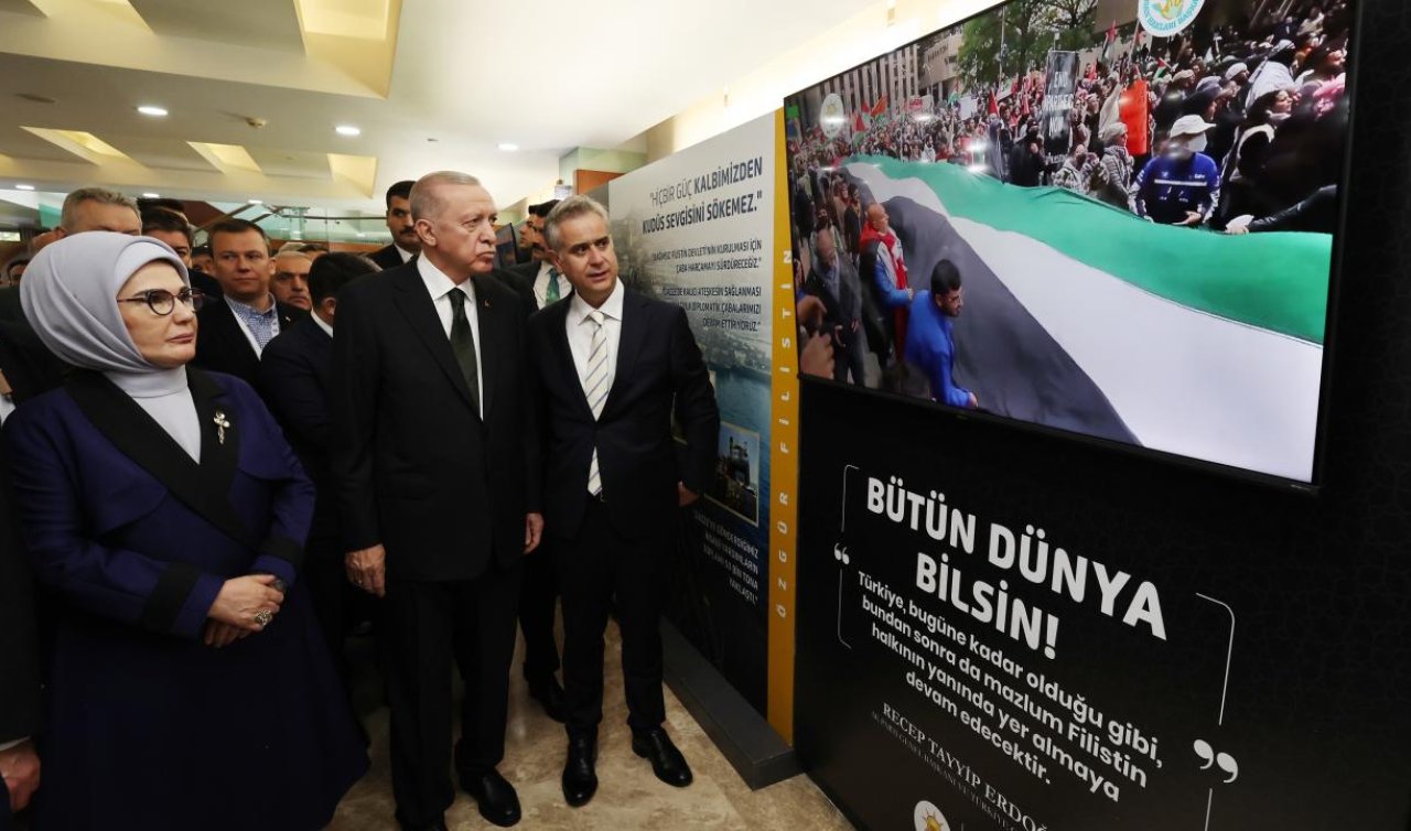  Cumhurbaşkanı Erdoğan İsrail’in Filistin’e saldırılarını anlatan sergiyi gezdi