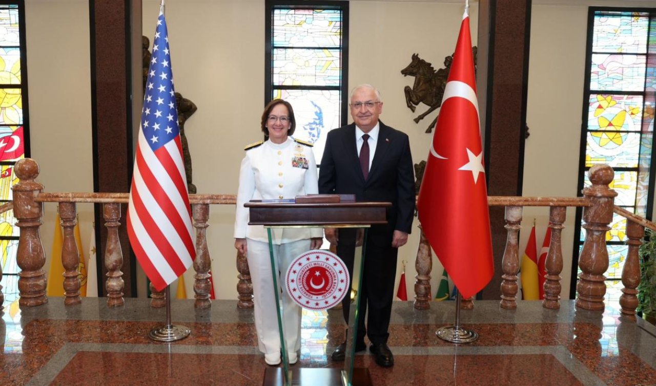 Bakan Güler ABD Deniz Kuvvetleri Komutanı ile görüştü