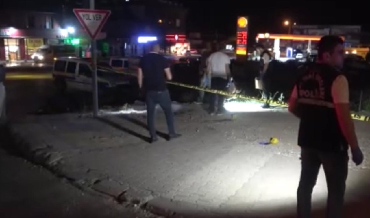  Sokakta uğradığı silahlı saldırıda öldü