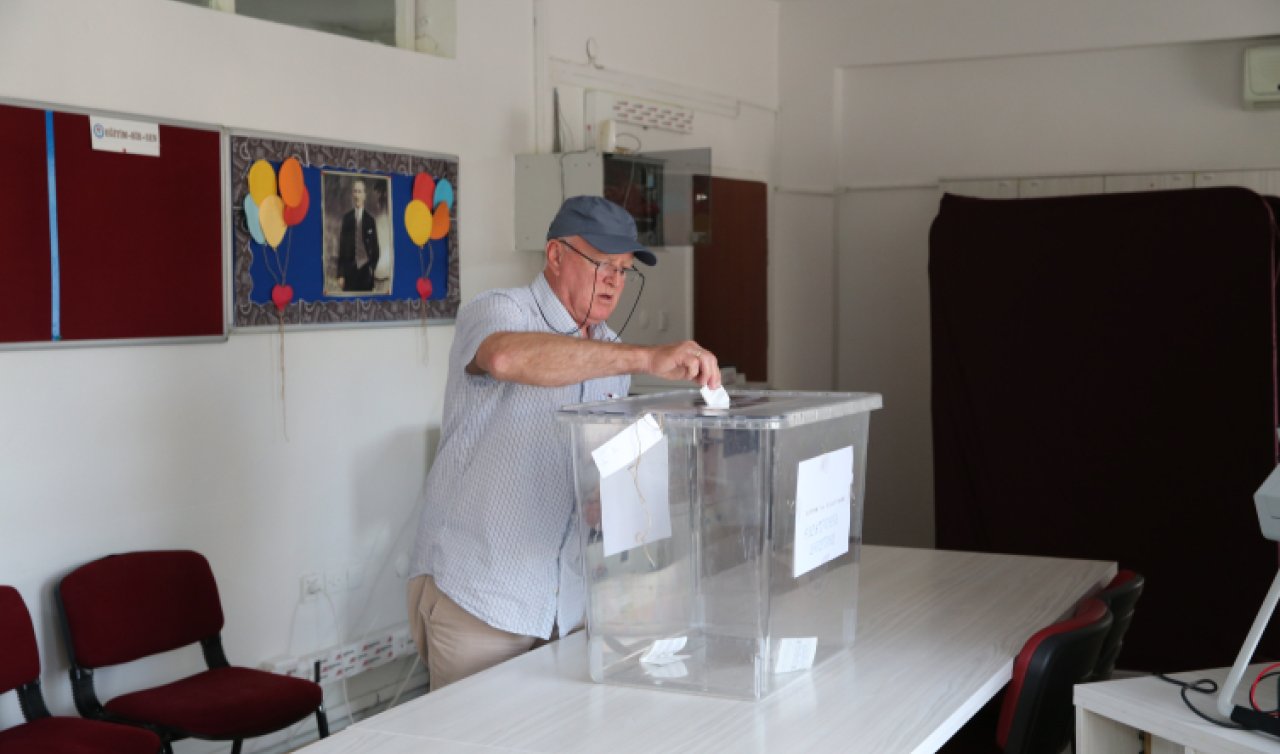 Trakya’da yaşayan çifte vatandaşlar Bulgaristan’daki seçimler için oy kullanmaya başladı