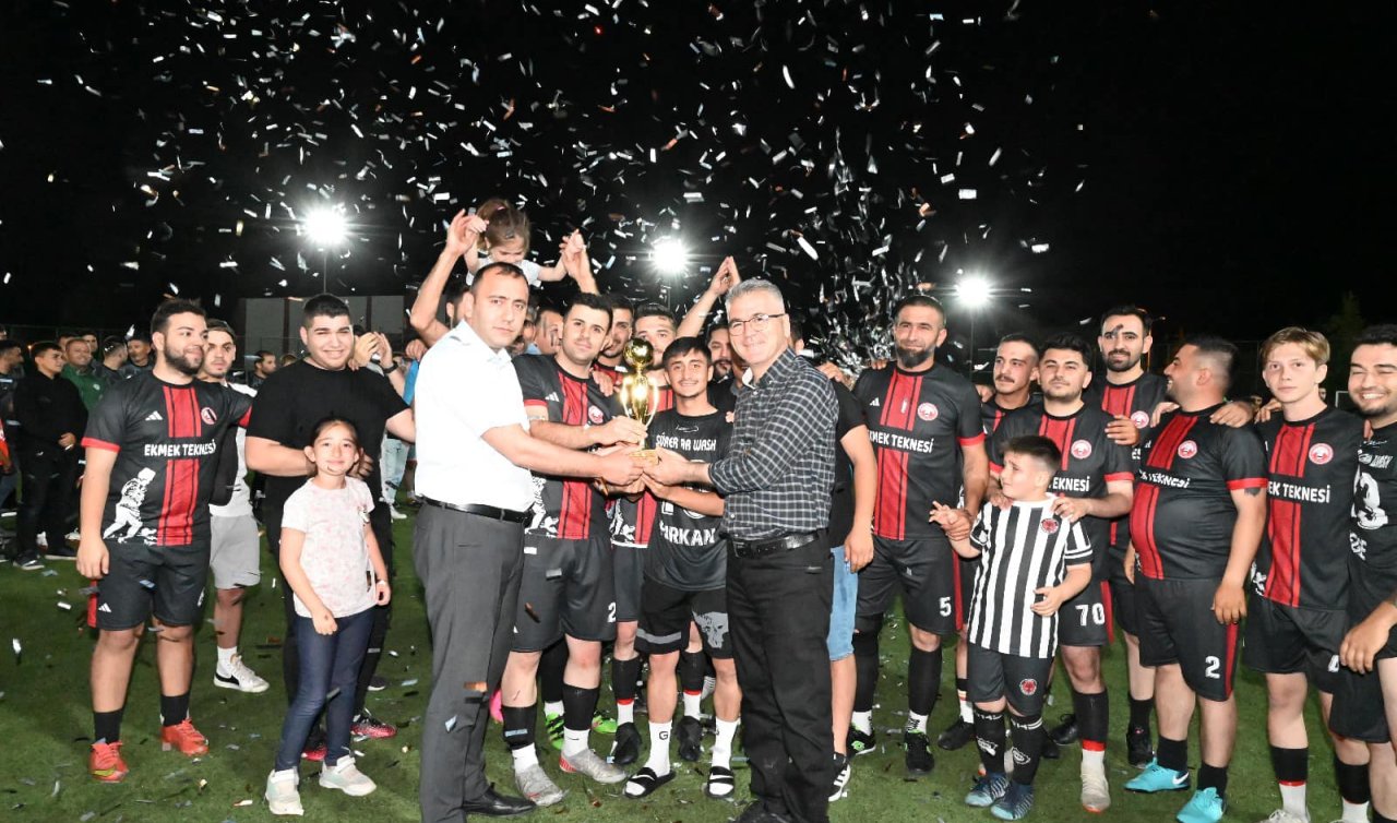 Başkanlık kupasında şampiyon Ekmek Teknesi Spor