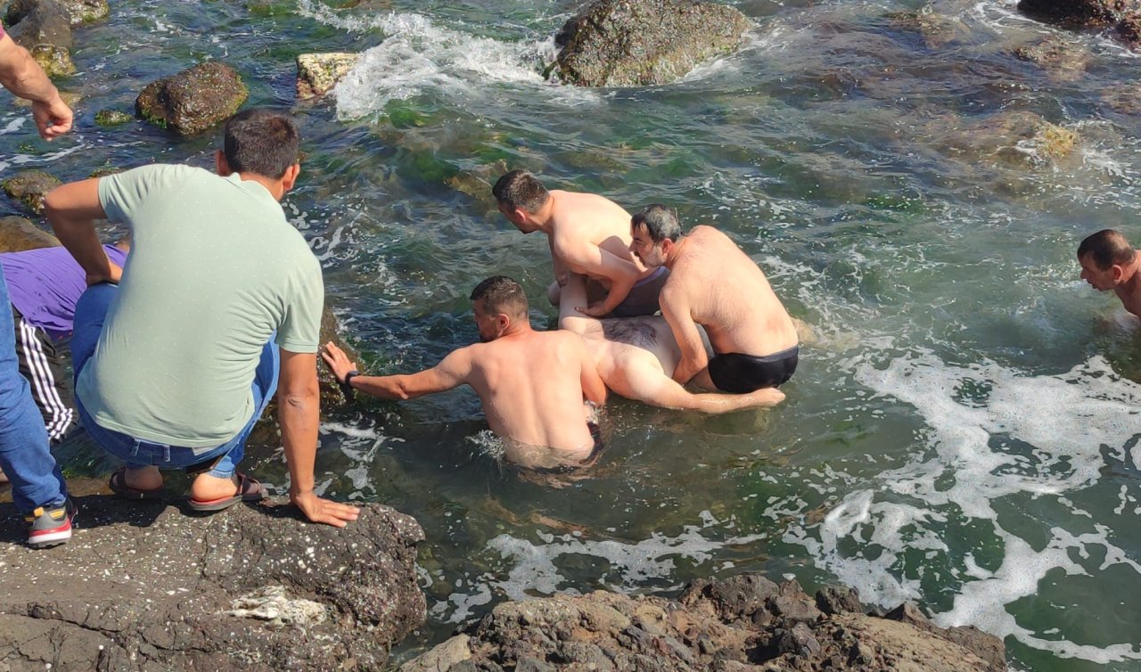 Tatil için geldiği memleketinde denizde boğuldu