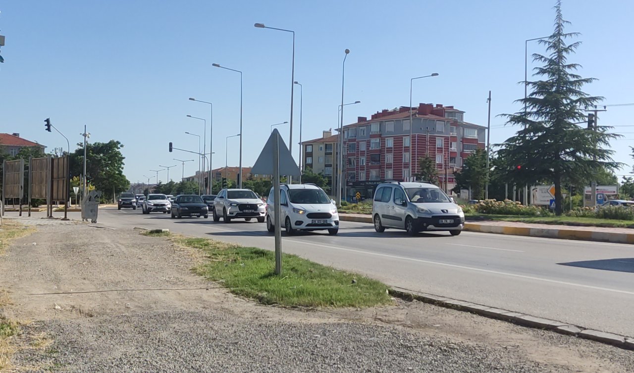 Tatilciler dönüş yolunda! Konya-Ankara kara yolunda trafik yoğunluğu oluştu