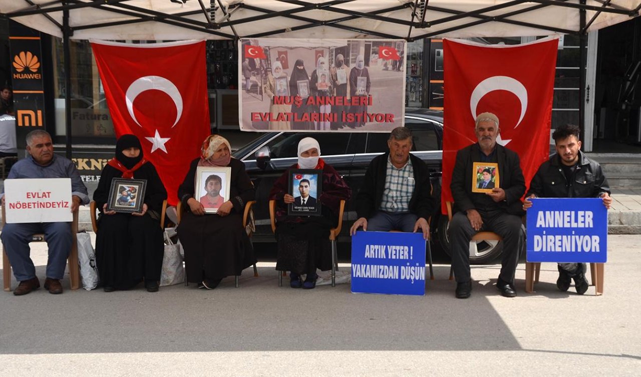 Muşlu aileler evlat nöbetine devam ediyor