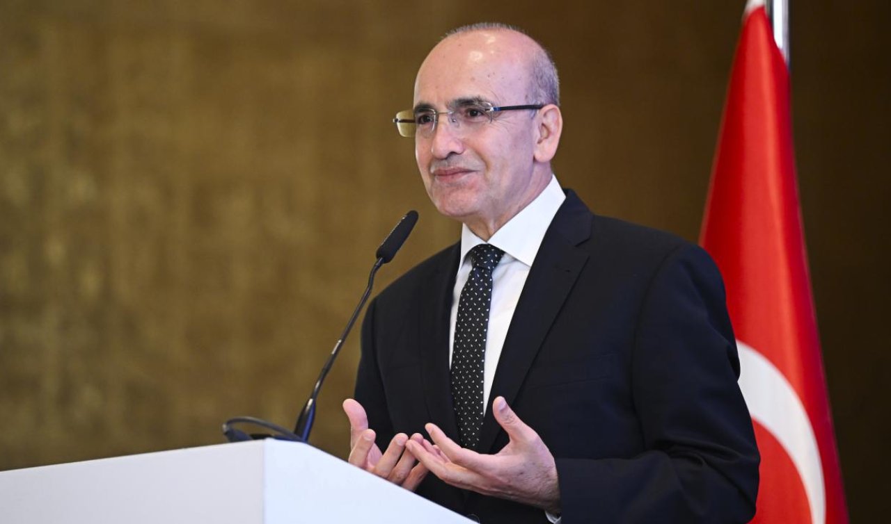 Bakan Mehmet Şimşek Asya’daki ilk yatırımcı toplantısı için Singapur’da!