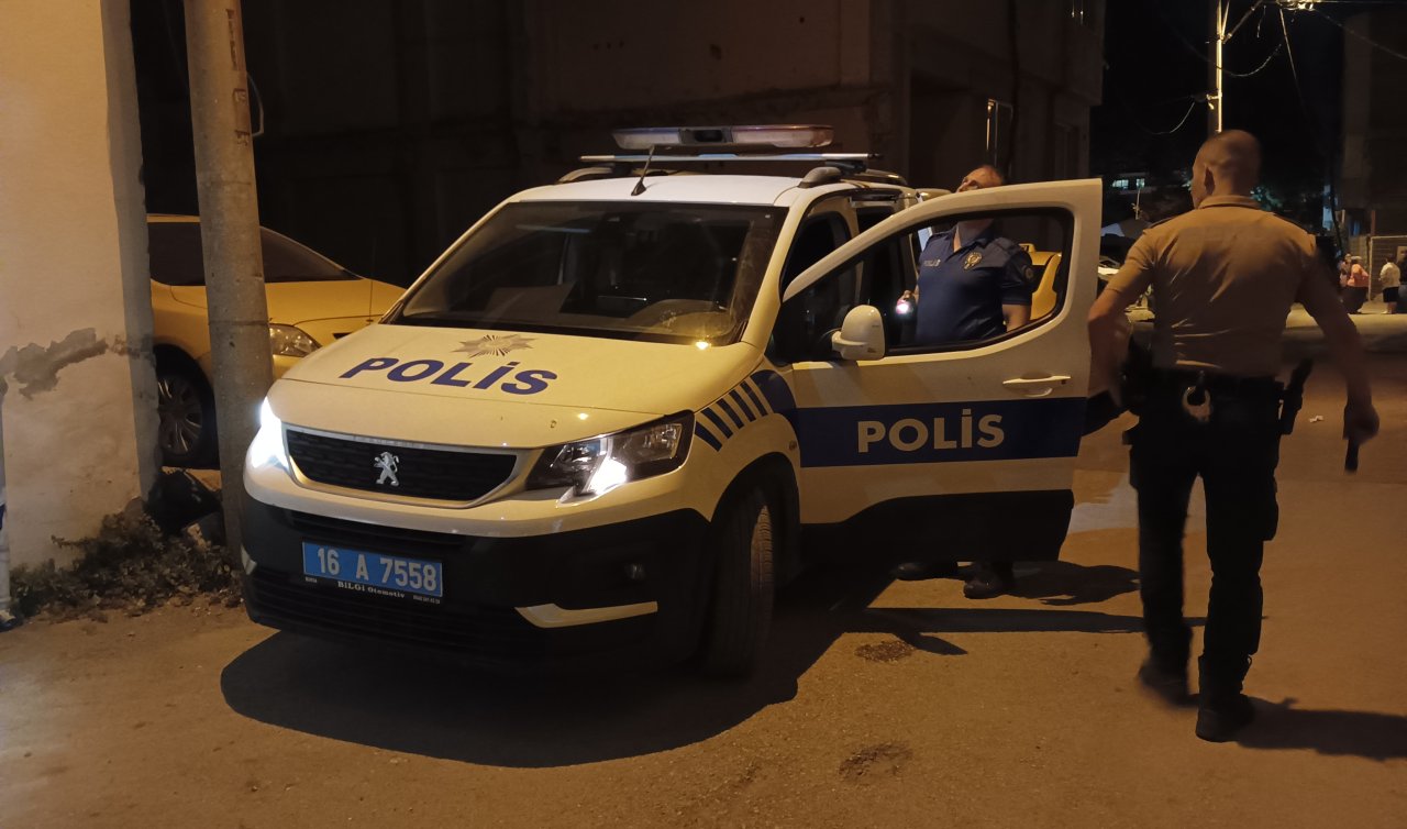 Tabancasını temizleyen yabancı uyruklu kişi kendini başından vurdu