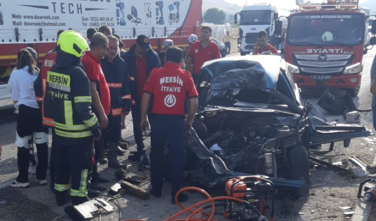 2 servis aracı ve otomobil çarpıştı: 2 ölü 35 yaralı