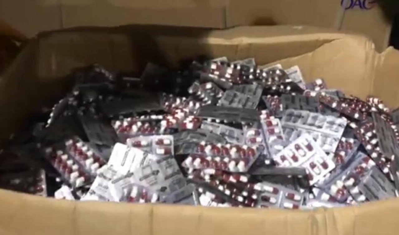 19 bin 558 sentetik ecza ele geçirildi
