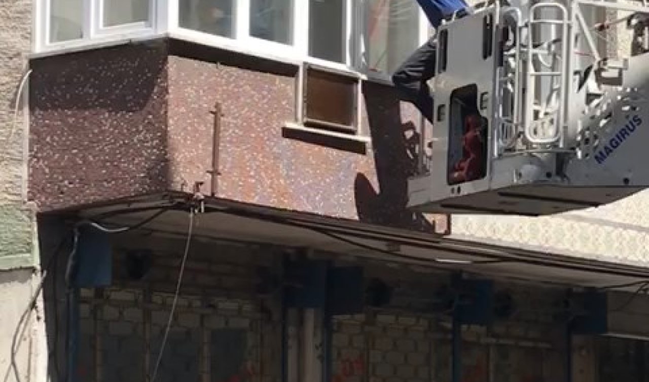  Hırsızı komşular fark etti; polis yakaladı