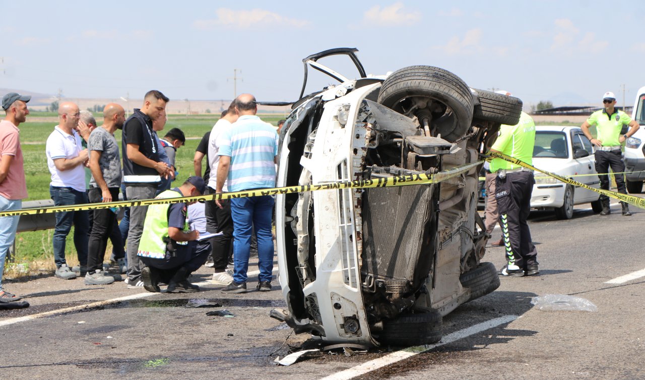  Devrilen araçta 2 kişi öldü 2 kişi yaralandı
