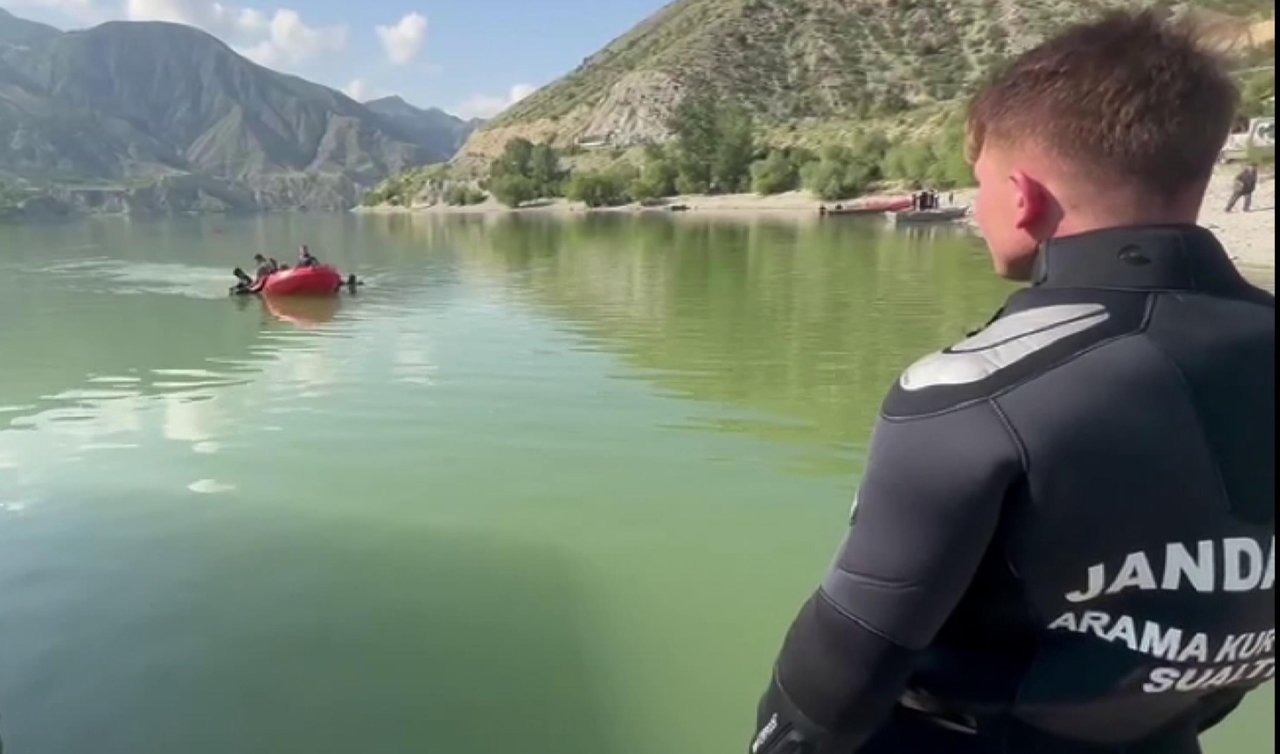 Serinlemek için girdiği baraj gölünde boğuldu